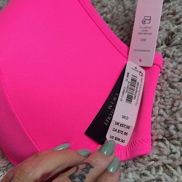 Victoria’s Secret swimsuit - Picture 3 of 4